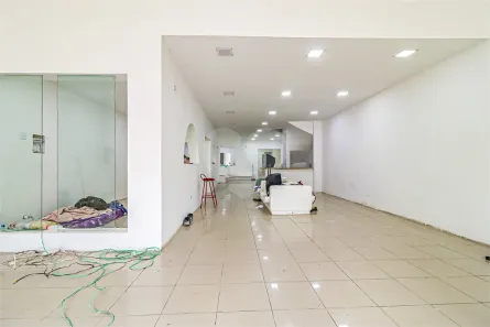 com 3 Quartos para alugar, 205m² no Cambuci, São Paulo