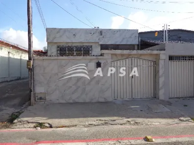 Casa com 3 Quartos para alugar, 121m² no Tauape, Fortaleza
