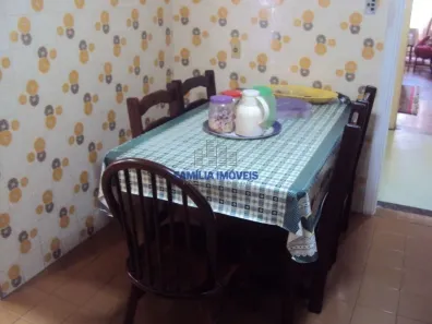 Sobrado com 3 Quartos à venda, 201m² no Gonzaga, Santos