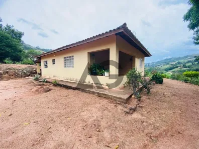 Fazenda/Sítio com 2 Quartos à venda, 1000m² no Bairro das Palmeiras, Serra Negra