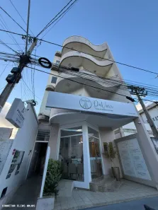 Apartamento com 3 Quartos para alugar, 120m² no , Guanambi