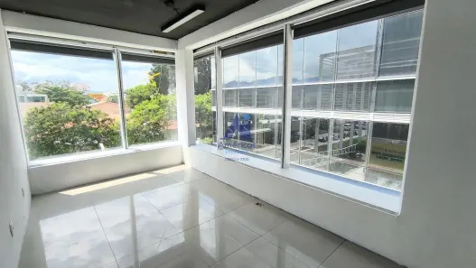 Sala Comercial para alugar, 29m² no Recreio dos Bandeirantes, Rio de Janeiro