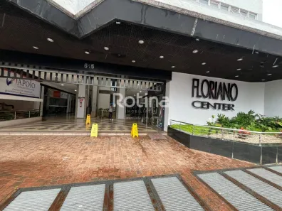 Sala Comercial para alugar, 32m² no Centro, Uberlândia