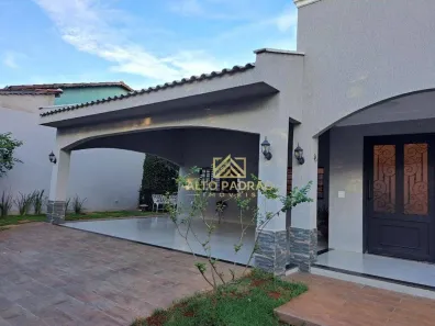 Casa com 4 Quartos à venda, 198m² no São Francisco, Goiânia
