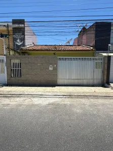 Casa com 4 Quartos à venda, 183m² no Grageru, Aracaju