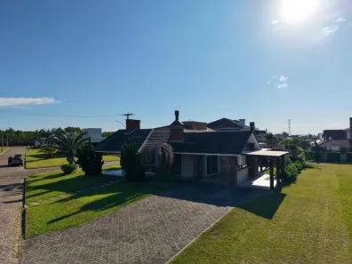 Casa de Condomínio com 4 Quartos à venda, 200m² no , Osório