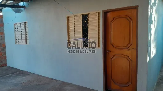 Casa com 2 Quartos à venda, 56m² no Luizote de Freitas, Uberlândia