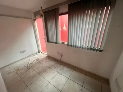 Sala Comercial para alugar, 228m² no São João, Volta Redonda