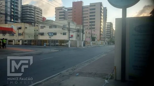 Casa com 7 Quartos à venda, 250m² no Ponta Verde, Maceió
