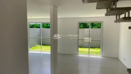 Casa com 3 Quartos à venda, 96m² no Morro das Pedras, Florianópolis