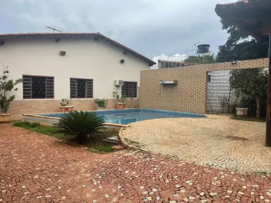 Casa com 5 Quartos à venda, 313m² no Setor Negrão de Lima, Goiânia