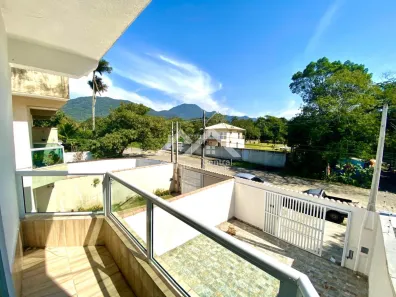 Sobrado com 2 Quartos à venda, 80m² no Jardim Veneza, Peruíbe