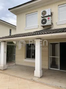 Casa de Condomínio com 3 Quartos para alugar, 170m² no Jardim Leonor Mendes de Barros, São Paulo