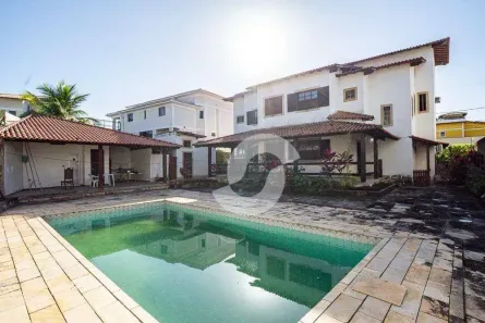 Casa com 4 Quartos à venda, 400m² no Camboinhas, Niterói