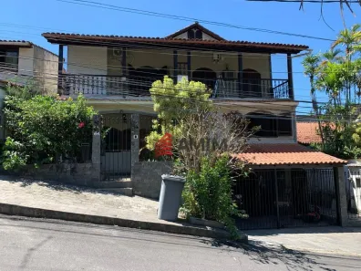 Casa com 5 Quartos à venda, 300m² no Badu, Niterói