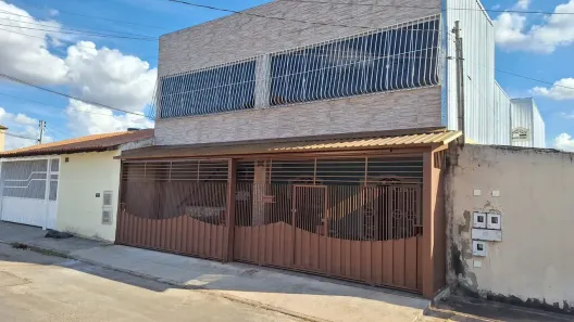 Casa com 4 Quartos para alugar, 250m² no Ceilândia Norte, Brasília