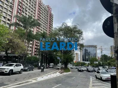 Sala Comercial à venda, 107m² no Vila Mariana, São Paulo
