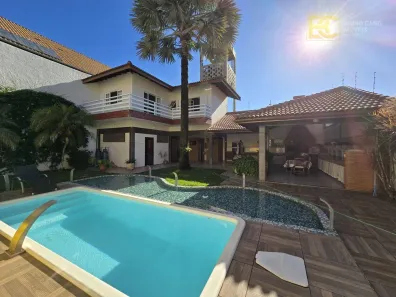 Casa com 4 Quartos à venda, 432m² no Centro, Peruíbe