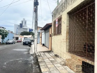 Casa com 3 Quartos à venda, 135m² no Alecrim, Natal
