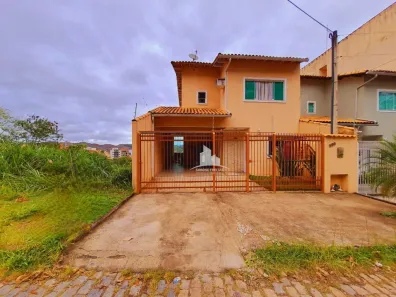 Casa com 3 Quartos à venda, 200m² no Jardim Belvedere, Volta Redonda