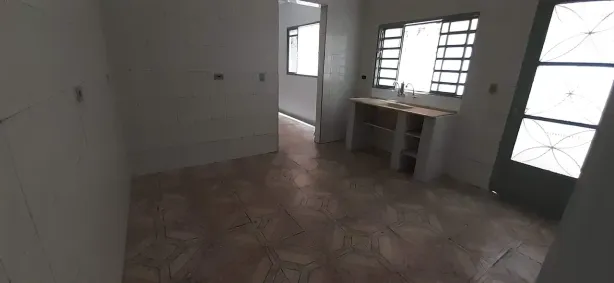 Casa com 2 Quartos para alugar, 10m² no Jardim Elisa Maria, São Paulo