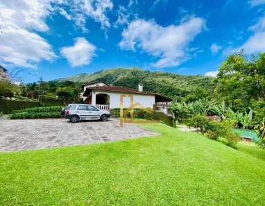 Casa com 6 Quartos à venda, 230m² no Barroso, Teresópolis
