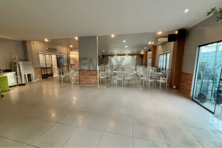 Imóvel Comercial com 1 Quarto à venda, 350m² no Vila Kosmos, Rio de Janeiro