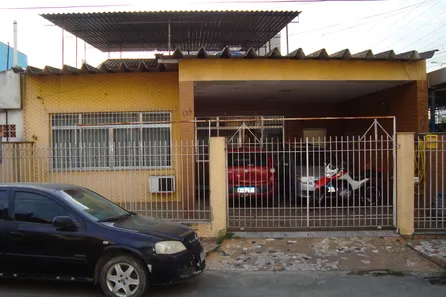 Imóvel Comercial com 3 Quartos para alugar, 10m² no Centro, Nova Iguaçu