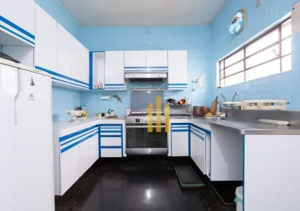 Casa com 3 Quartos para alugar, 223m² no Santana, São Paulo