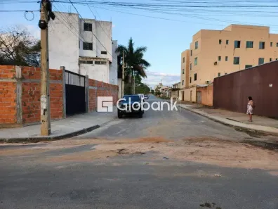 Lote/Terreno à venda, 382m² no Canelas, Montes Claros