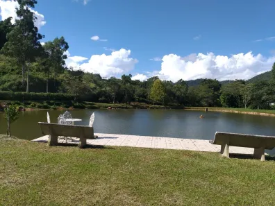Fazenda/Sítio com 4 Quartos à venda, 350m² no Bairro das Leais, Serra Negra