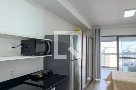 Kitnet com 1 Quarto à venda, 32m² no Jardim das Acácias, São Paulo
