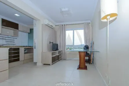 Apartamento com 2 Quartos à venda, 92m² no Jardim do Salso, Porto Alegre