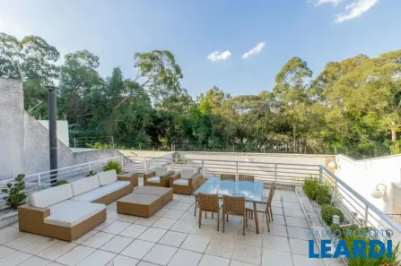 Sobrado com 4 Quartos à venda, 440m² no City América, São Paulo