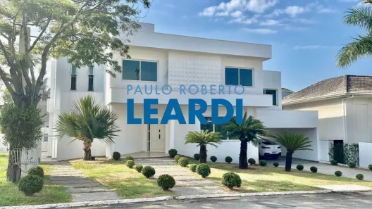 Casa de Condomínio com 4 Quartos para alugar, 650m² no Alphaville, Santana de Parnaíba