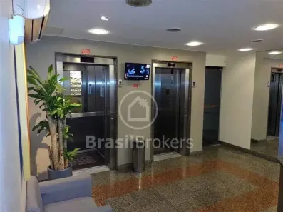 Sala Comercial à venda, 28m² no Vila Isabel, Rio de Janeiro