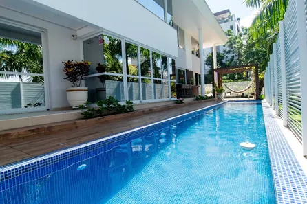 Casa com 4 Quartos para alugar, 300m² no Jurerê, Florianópolis