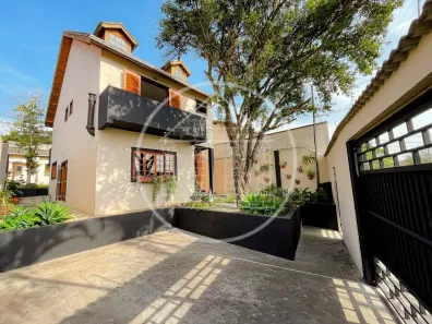 Sobrado com 3 Quartos à venda, 225m² no Jardim Teresa, São Paulo