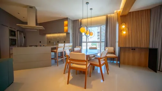 Apartamento com 3 Quartos à venda, 178m² no Meia Praia, Itapema