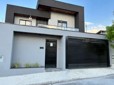 Casa com 4 Quartos à venda, 224m² no Loteamento Villa Branca, Jacareí