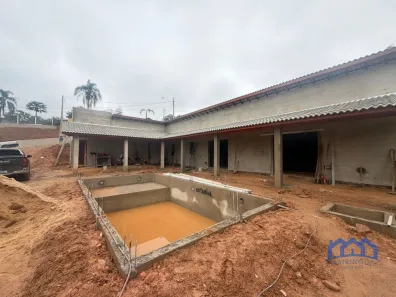 Fazenda/Sítio com 3 Quartos à venda, 1000m² no , Mairinque