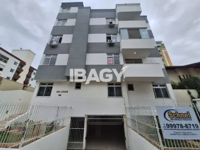Apartamento com 3 Quartos para alugar, 102m² no Coqueiros, Florianópolis