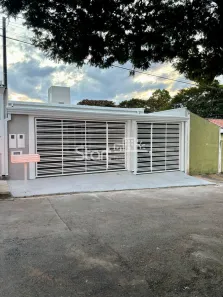 Casa com 2 Quartos para alugar, 75m² no Vila Miguel Vicente Cury, Campinas
