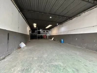 Galpão/Depósito/Armazém à venda, 295m² no Cidade Patriarca, São Paulo