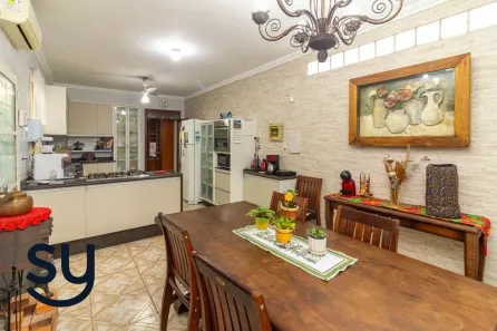 Casa com 4 Quartos para alugar, 190m² no Moinhos de Vento, Porto Alegre