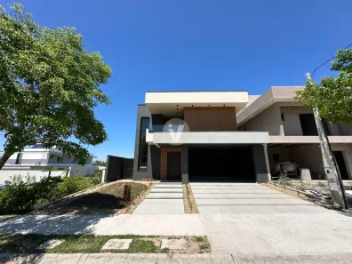 Casa de Condomínio com 3 Quartos à venda, 217m² no Tomazetti, Santa Maria