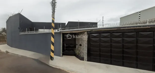 Casa com 4 Quartos à venda, 264m² no Jardim Jockey Club, Campo Grande
