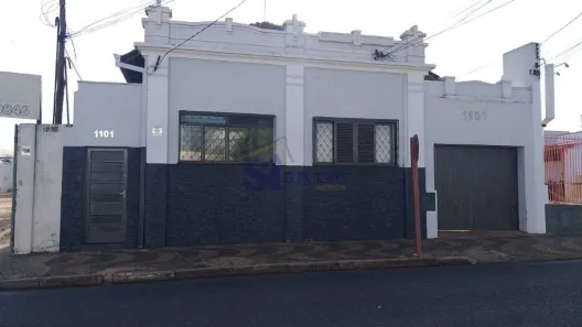 com 3 Quartos para alugar, 274m² no Centro, Araraquara