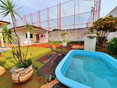 Fazenda/Sítio com 3 Quartos à venda, 189m² no Jardim Alvorada, Maringá