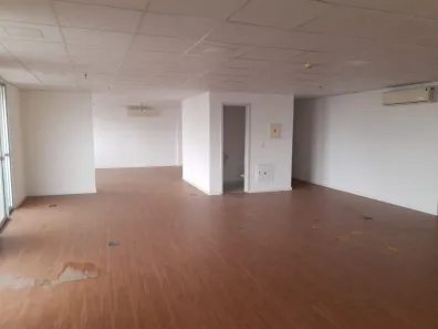 Sala Comercial para alugar, 238m² no Liberdade, São Paulo